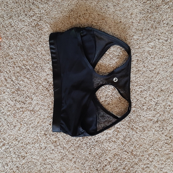Front zip sports bra - Picture 2 of 5